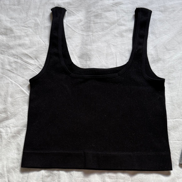 Rue21 Black and Gray Crop Tops - Picture 3 of 6